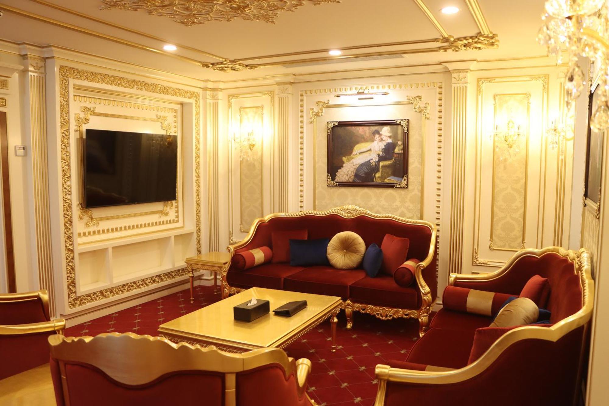 Cristal Erbil Hotel エクステリア 写真 A living room in the Presidential Suite