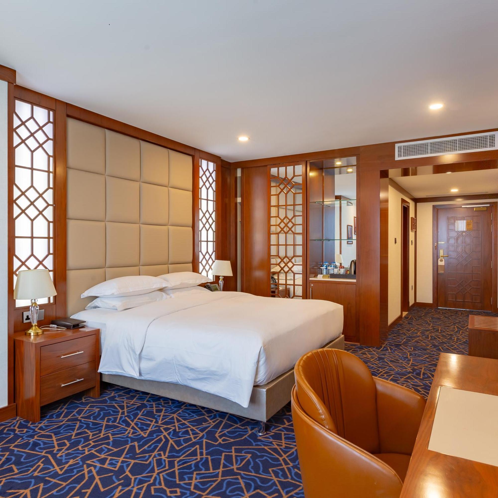 Cristal Erbil Hotel エクステリア 写真 Suite