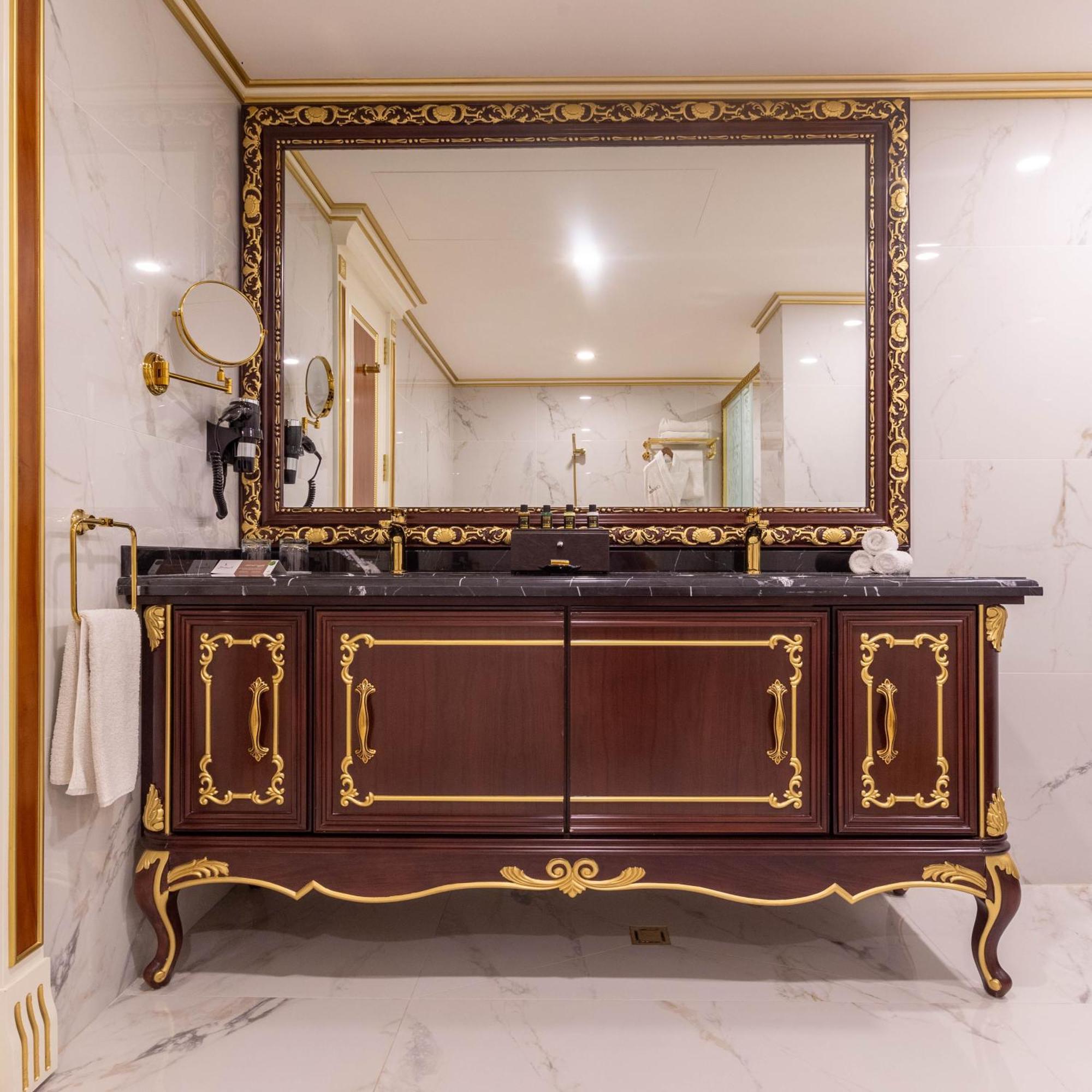 Cristal Erbil Hotel エクステリア 写真 Bathroom